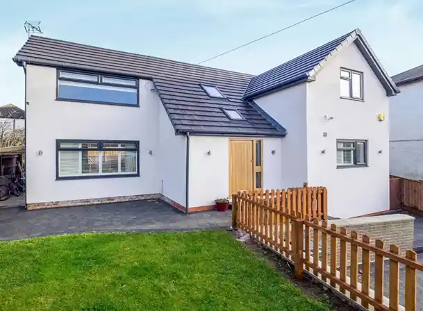 White rendered designed house in Chellaston Derby